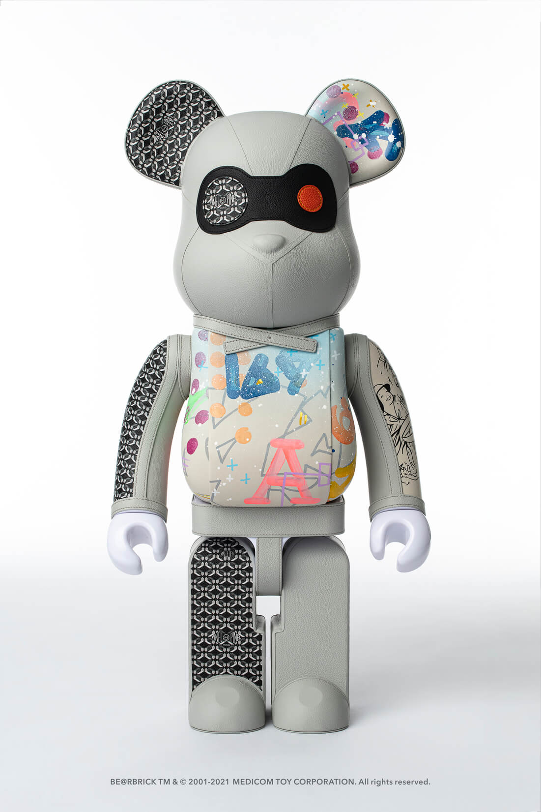 BE@RBRICK 1000% Gris clair/Perfect Black by Pinel et Pinel x Kongo